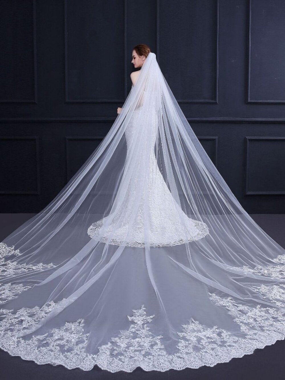3.5M Royal Cathedral Veil 1 Tier Elegant Lace Applique Comb